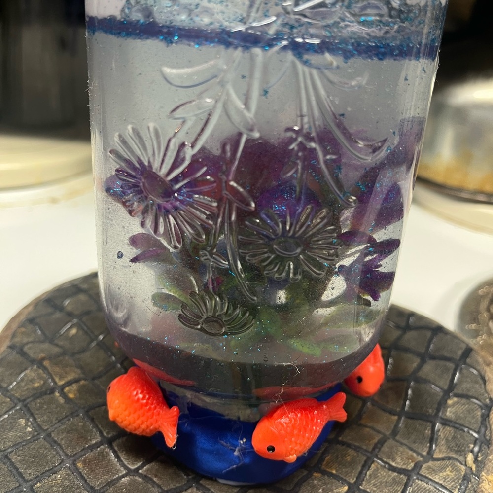 Fish globe